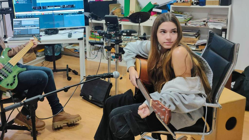 Alejandra, en la universidad a los 15 años: El éxito de una educación sin límites
